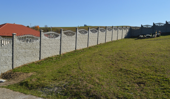 6. fotografia fotogalérie Nové oplotenie cintorína