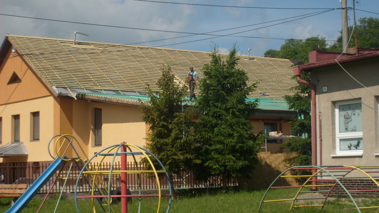 Fotografia fotogalérie Rekonštrukcia strechy na Kultúrnom dome