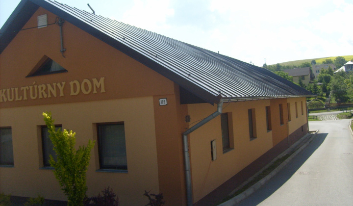 5. fotografia fotogalérie Rekonštrukcia strechy na Kultúrnom dome