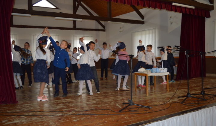 19. fotografia fotogalérie Október - mesiac úcty k starším, r. 2025