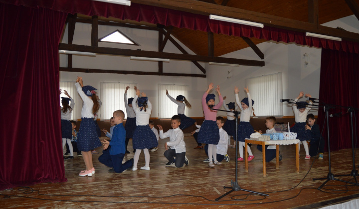 21. fotografia fotogalérie Október - mesiac úcty k starším, r. 2025