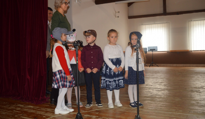 20. fotografia fotogalérie Október - mesiac úcty k starším 2024