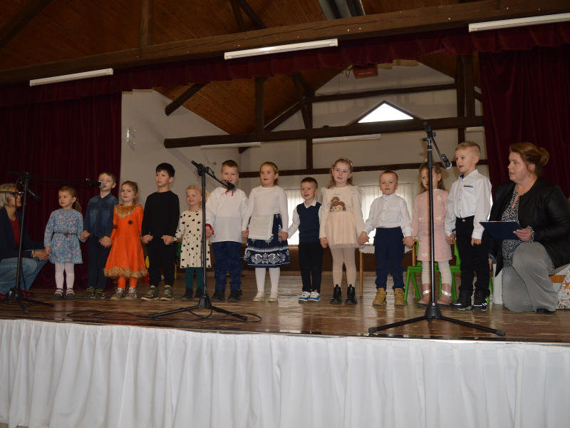 Október - mesiac úcty k starším, r. 2025