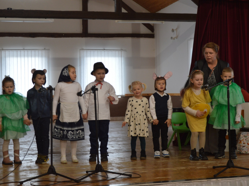 Október - mesiac úcty k starším, r. 2025