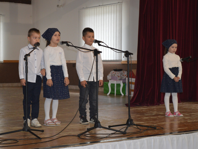 Október - mesiac úcty k starším, r. 2025