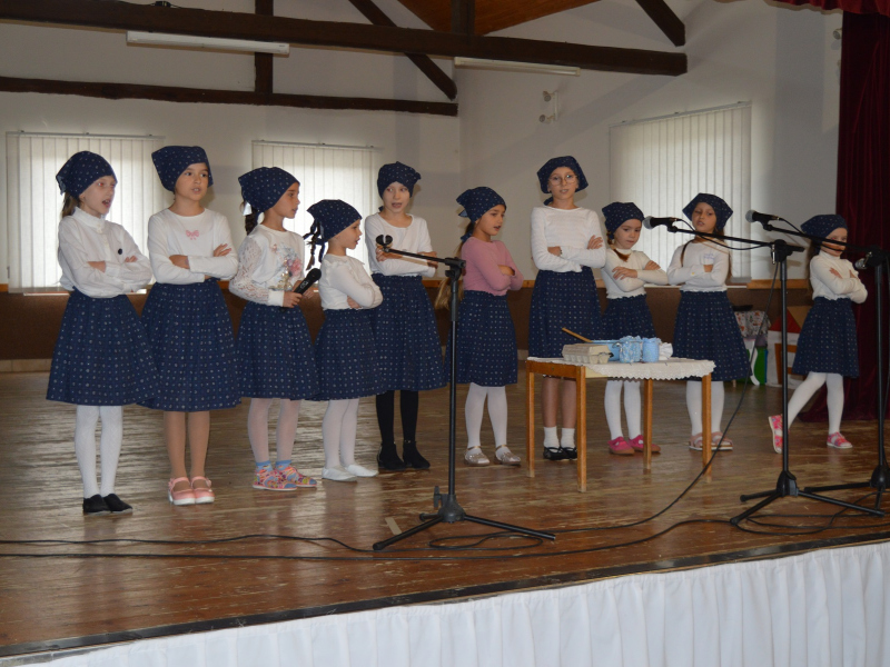 Október - mesiac úcty k starším, r. 2025