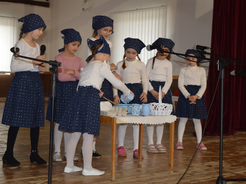 Október - mesiac úcty k starším, r. 2025