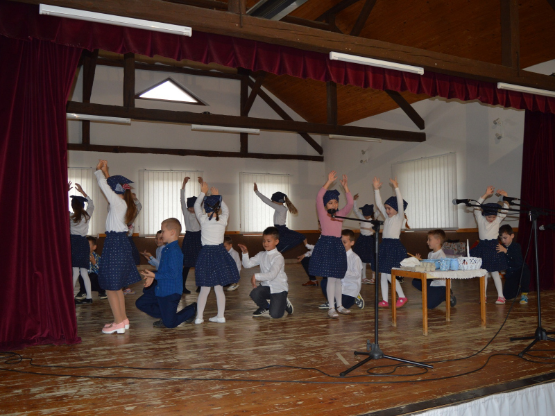 Október - mesiac úcty k starším, r. 2025