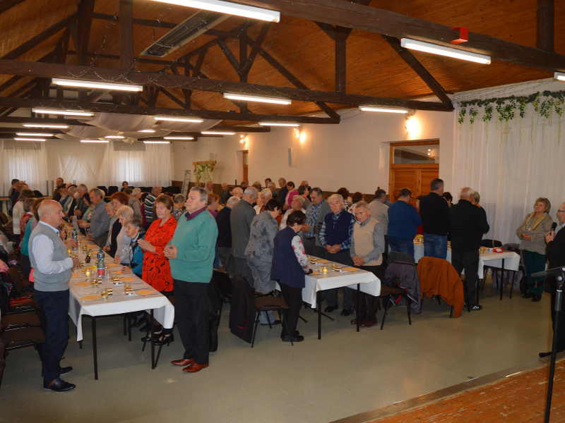 Október - mesiac úcty k starším, r. 2025